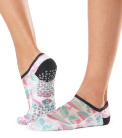 Tavi Maddie Barre Grip Socks 34 Tavi Maddie Barre Grip Socks -Hot Sale Everyday Yoga Store 4404355301419 pixie 1a