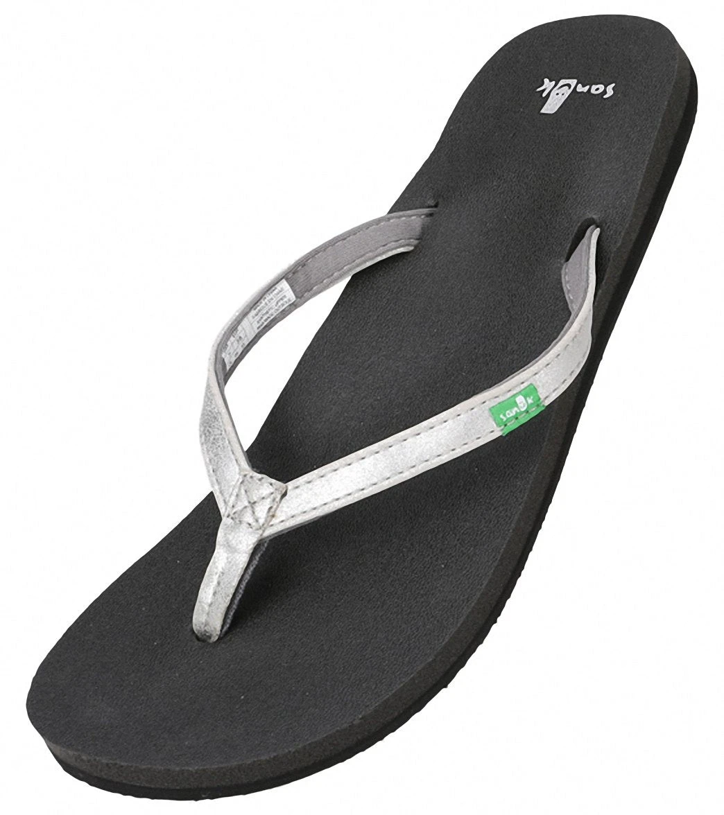 Sanuk Women's Yoga Joy Metallic Flip Flop Silver 4 Sanuk Women's Yoga Joy Metallic Flip Flop Silver - Image 4