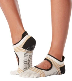 Toesox Bellarina Full-Toe Yoga Grip Socks Offset