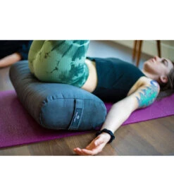 Hugger Mugger Standard Solid Yoga Bolster Brown 6 Hugger Mugger Standard Solid Yoga Bolster Brown -Hot Sale Everyday Yoga Store 6651001012267 brown 4a