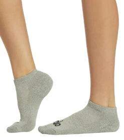 Alo Yoga Everyday Sock -Hot Sale Everyday Yoga Store 6765707427883 athleticheathergreyblack 1a