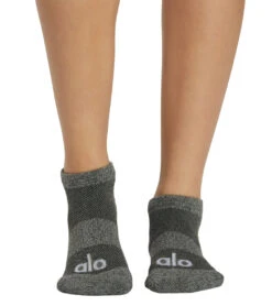 Alo Yoga Everyday Sock -Hot Sale Everyday Yoga Store 6765707624491 darkgreyheatherwhite 2a