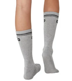 Alo Unisex Throwback Sock -Hot Sale Everyday Yoga Store 7069330964523 athleticheathergreyblack 3a